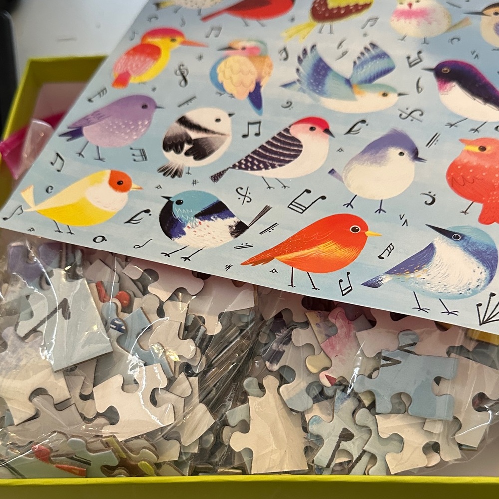 Mudpuppy Songbirds 500-Piece Puzzle β Colorful Blue Songbird Illustration - Picture 3 of 5